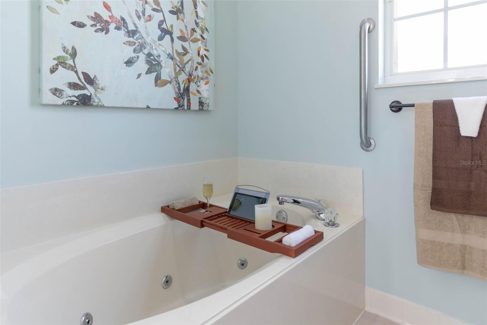 Image 27 of 53 For 1313 Runaby Lane