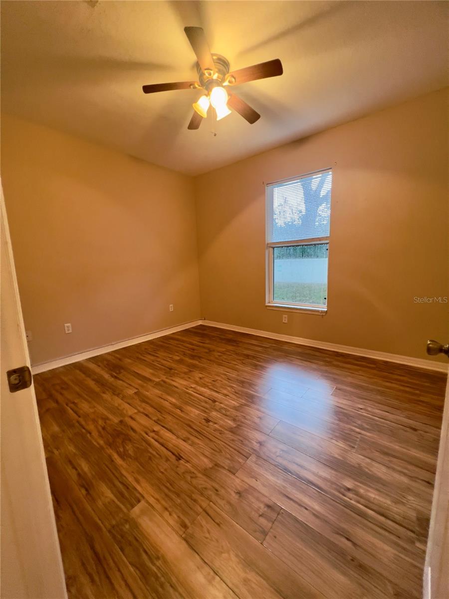 Image 10 of 11 For 1007 Hemingway Circle 1007