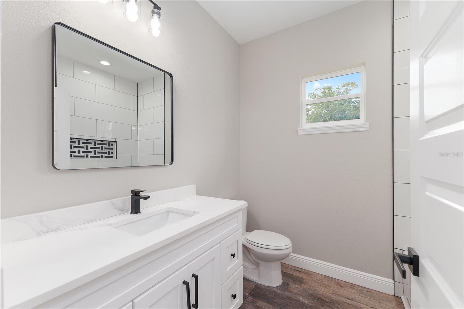 Image 24 of 35 For 9370 Del Rio Way