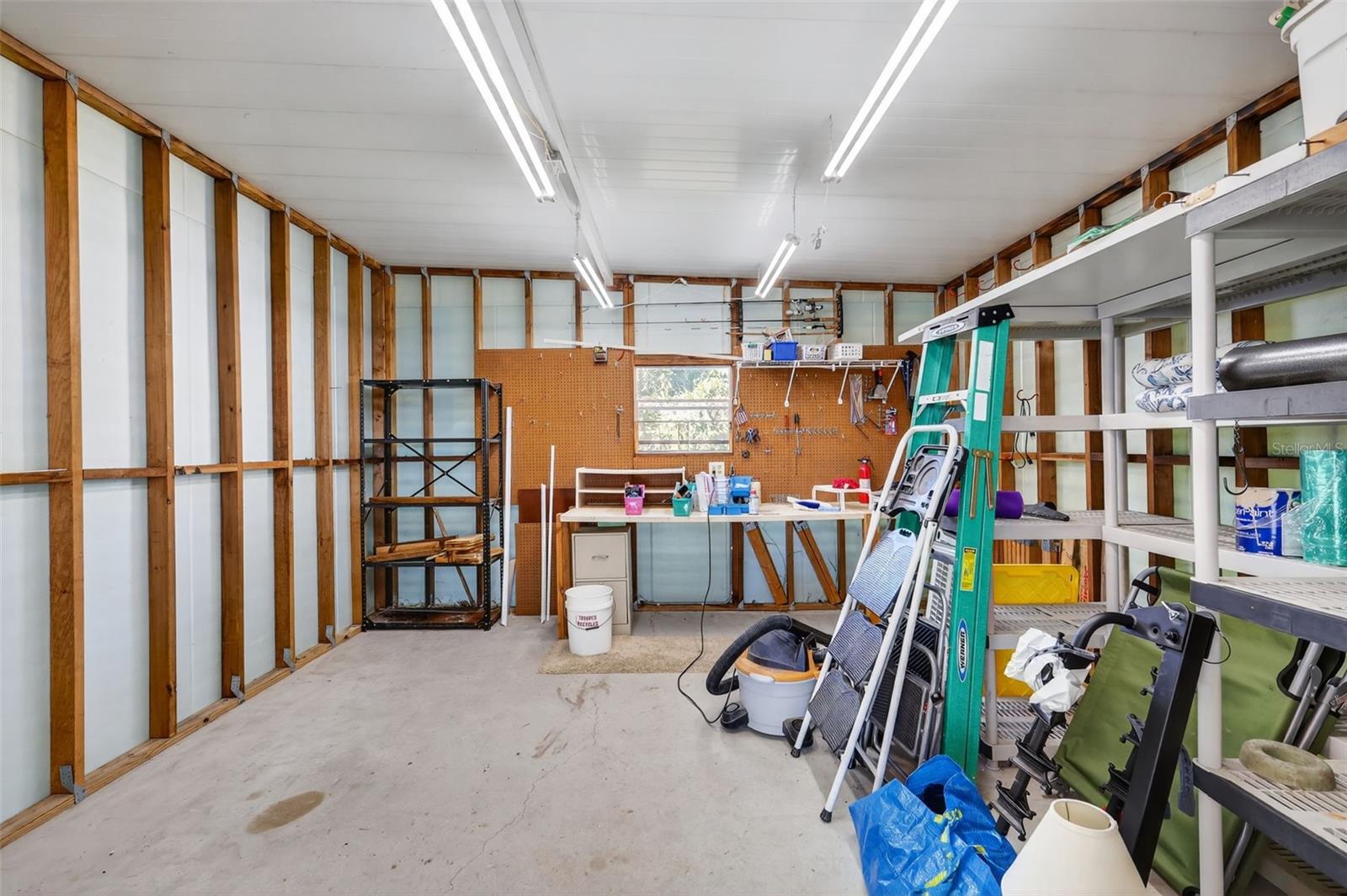 Image 25 of 37 For 3530 Manatee Road