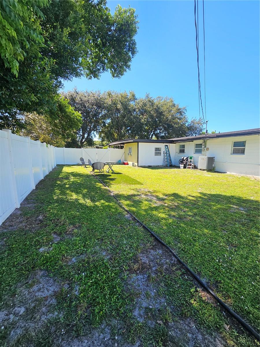 Image 17 of 19 For 1042 Hillcrest Drive