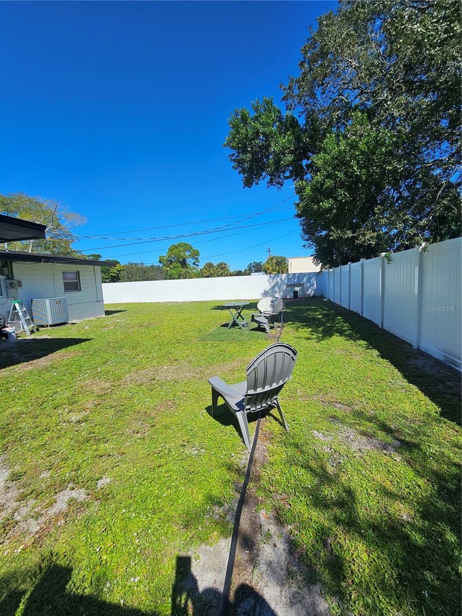Image 19 of 19 For 1042 Hillcrest Drive