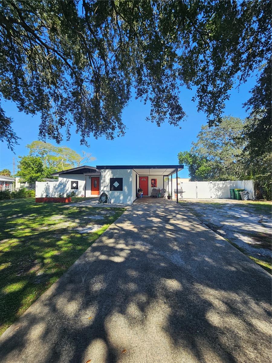 Image 3 of 19 For 1042 Hillcrest Drive