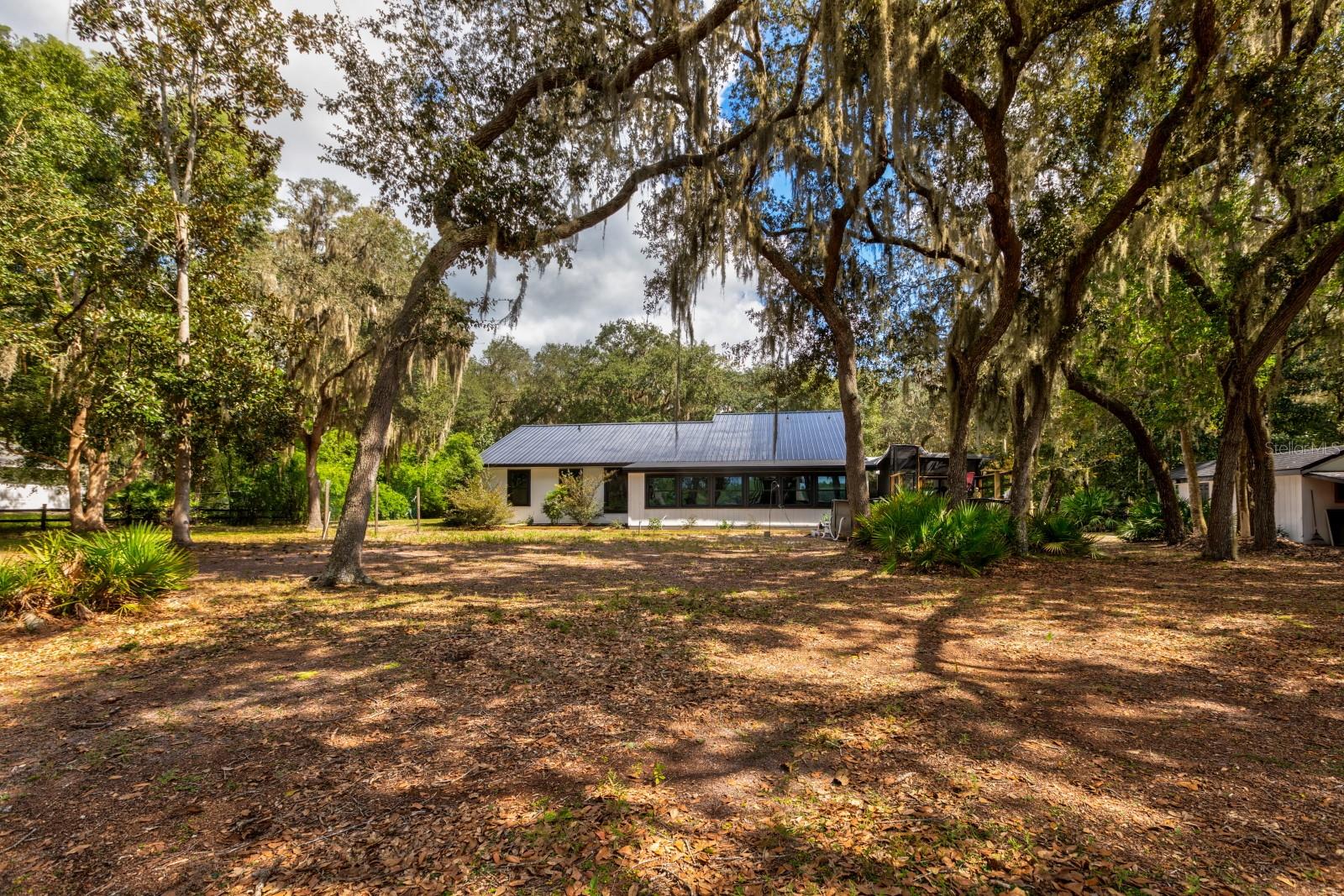 Image 31 of 43 For 16758 181st Terrace