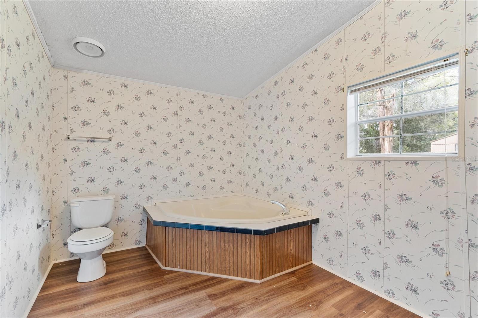 Image 17 of 34 For 4865 Se 145th Place