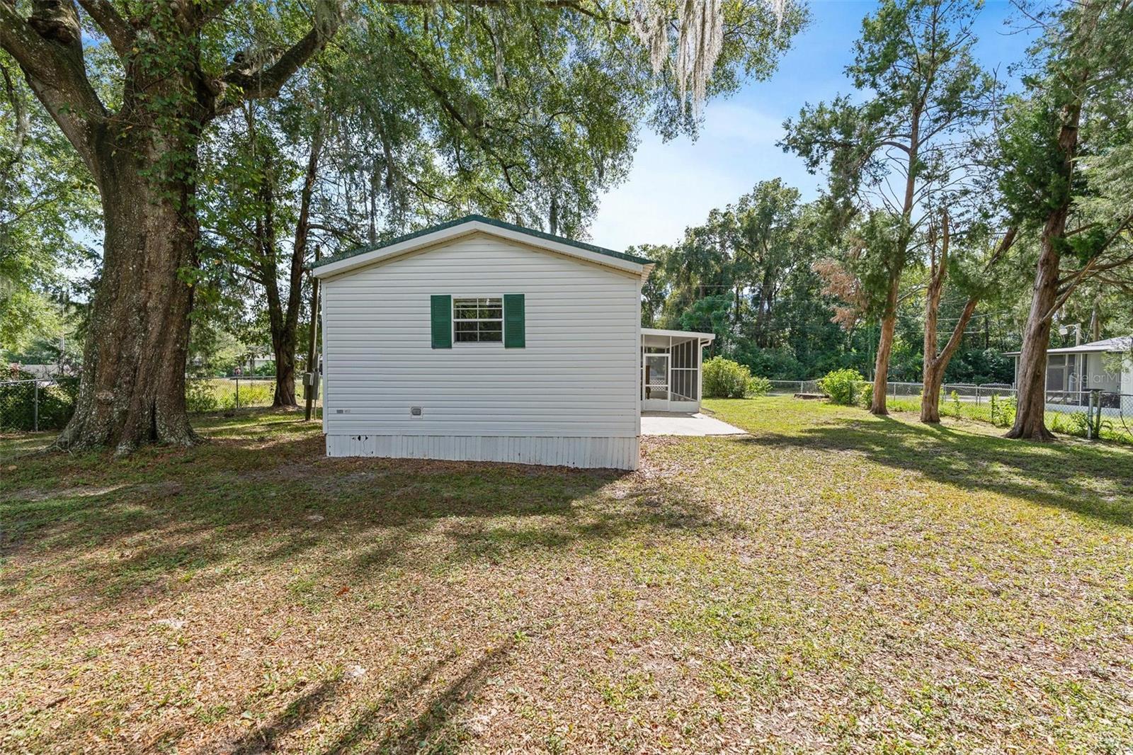 Image 23 of 34 For 4865 Se 145th Place