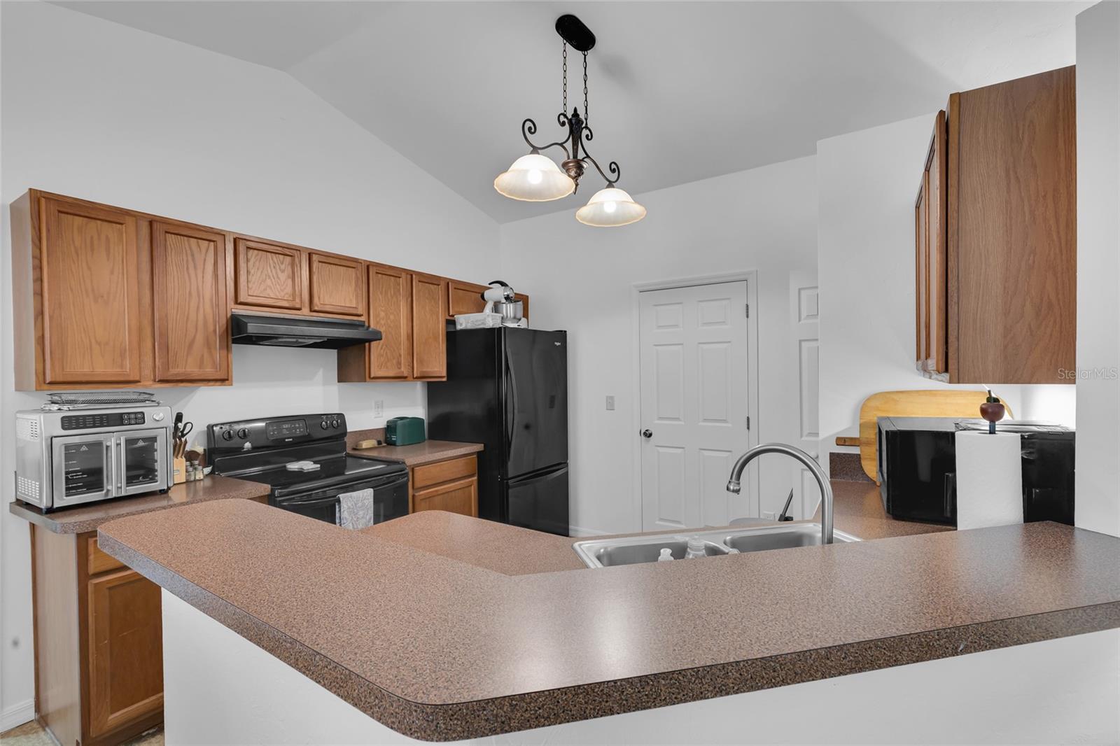 Image 10 of 31 For 10 Sequoia Drive Trace