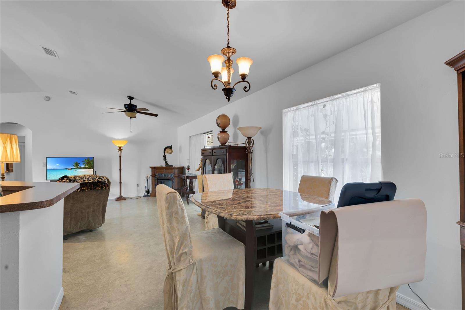 Image 14 of 31 For 10 Sequoia Drive Trace