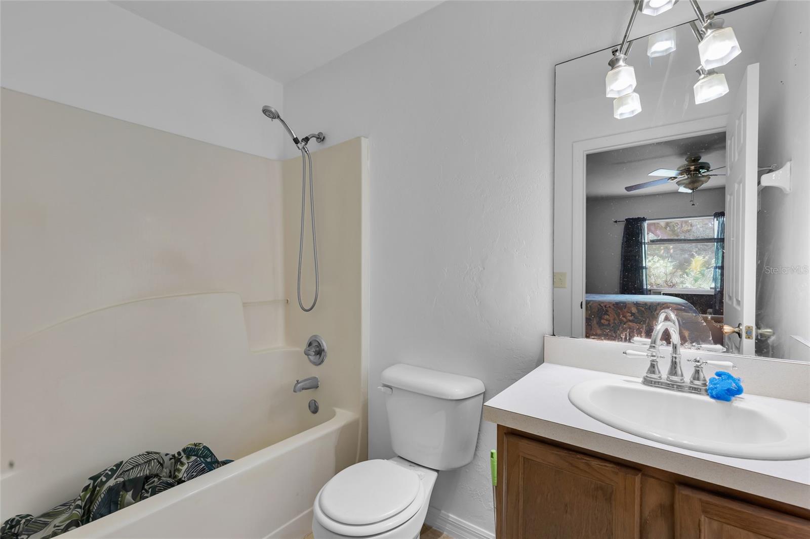 Image 18 of 31 For 10 Sequoia Drive Trace