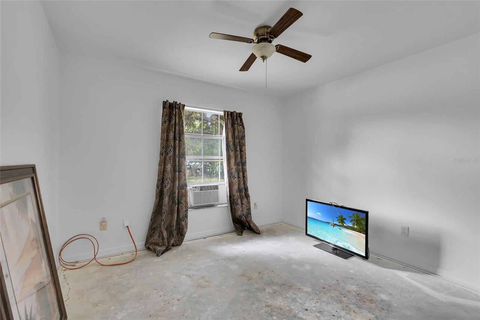 Image 21 of 31 For 10 Sequoia Drive Trace