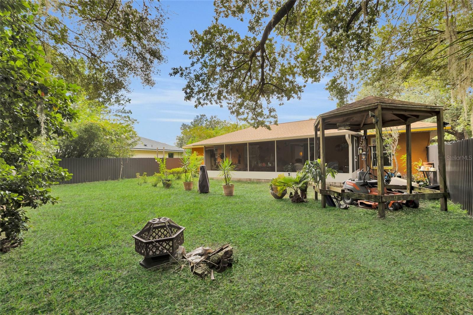 Image 27 of 31 For 10 Sequoia Drive Trace