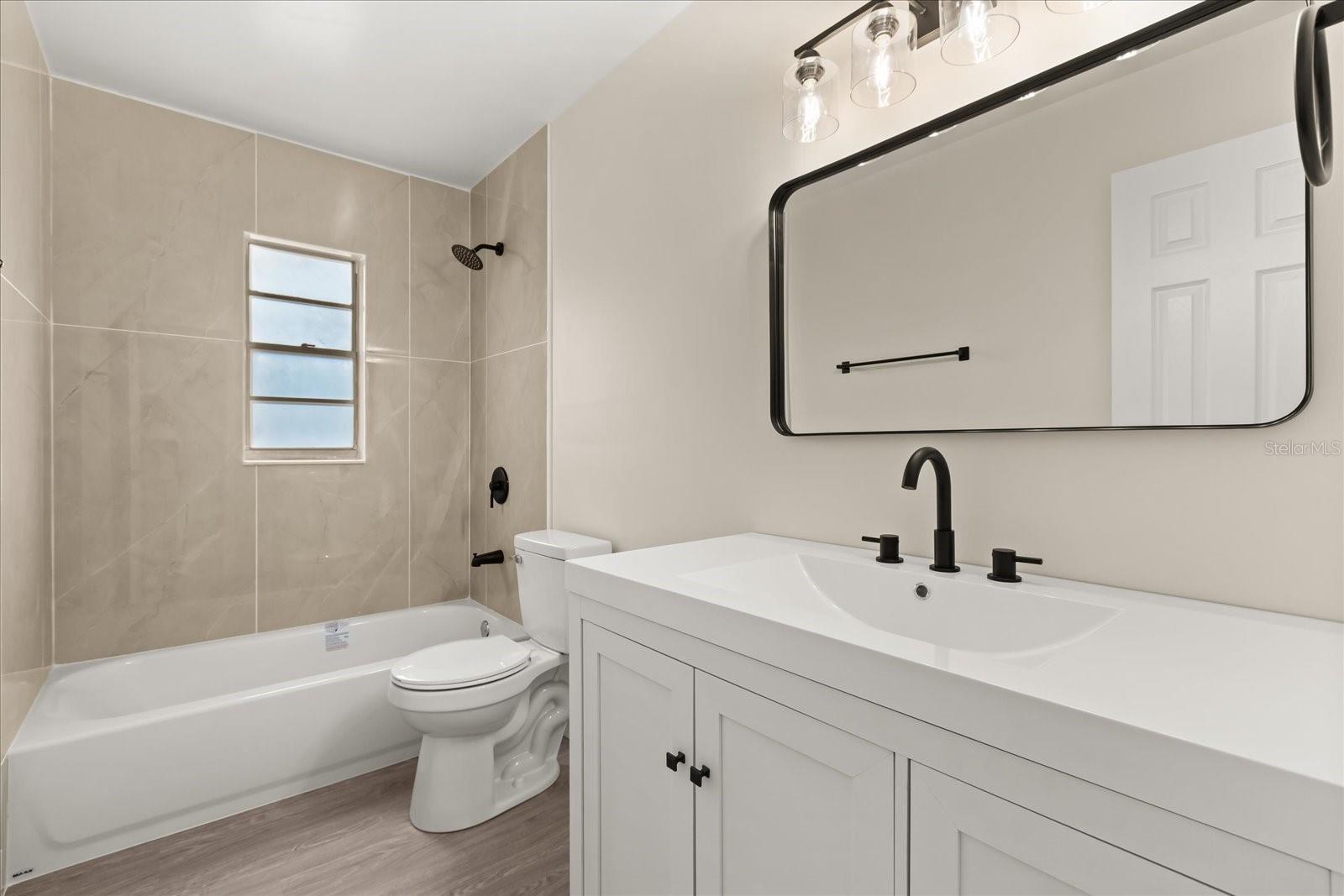 Image 9 of 20 For 5425 22nd Avenue