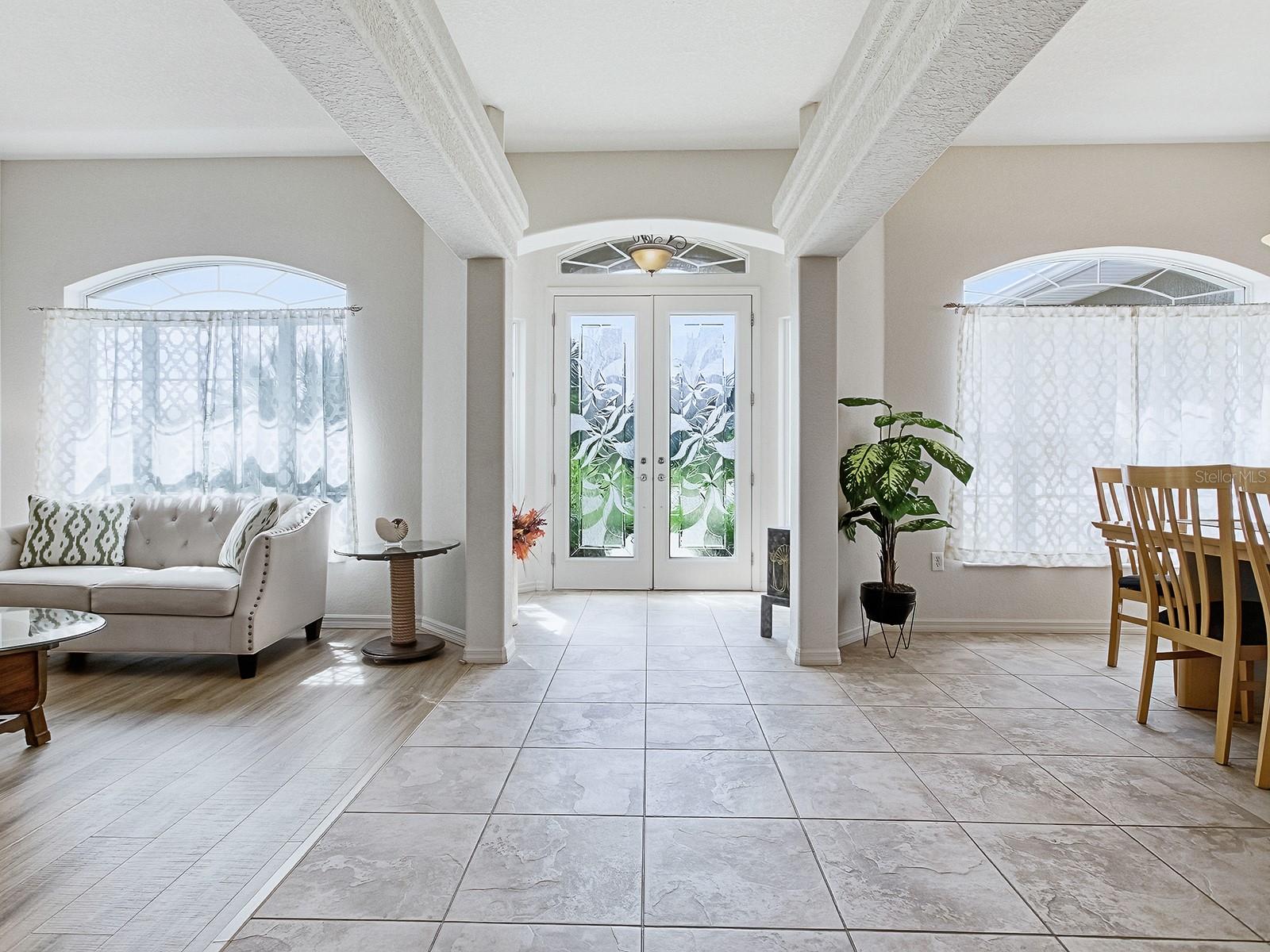 Image 3 of 70 For 564 Dowling Circle