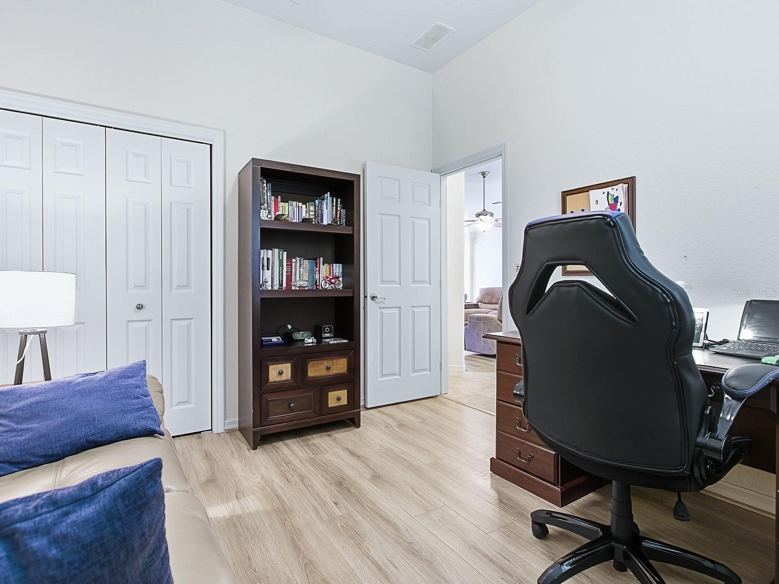 Image 35 of 70 For 564 Dowling Circle