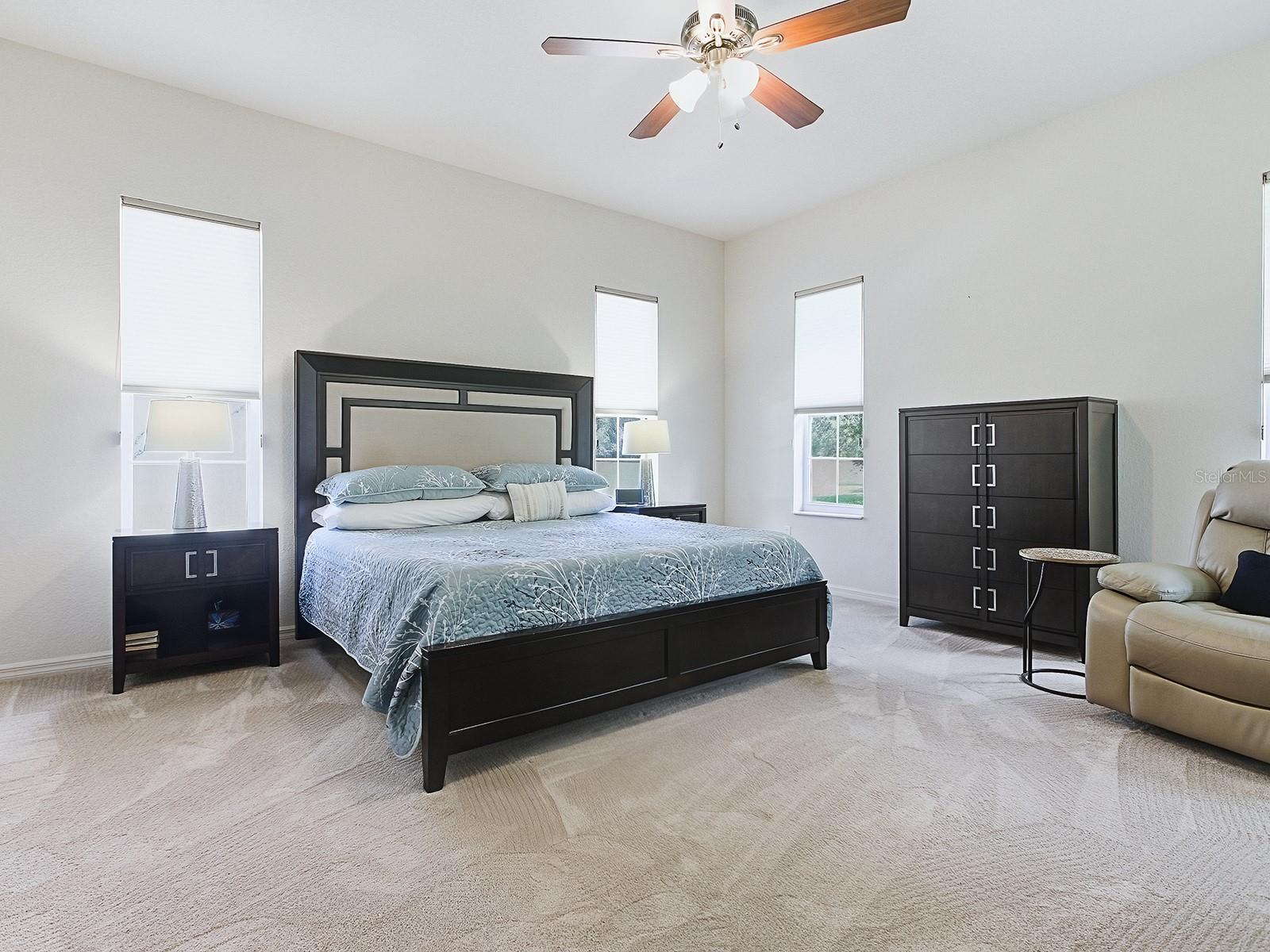 Image 36 of 70 For 564 Dowling Circle
