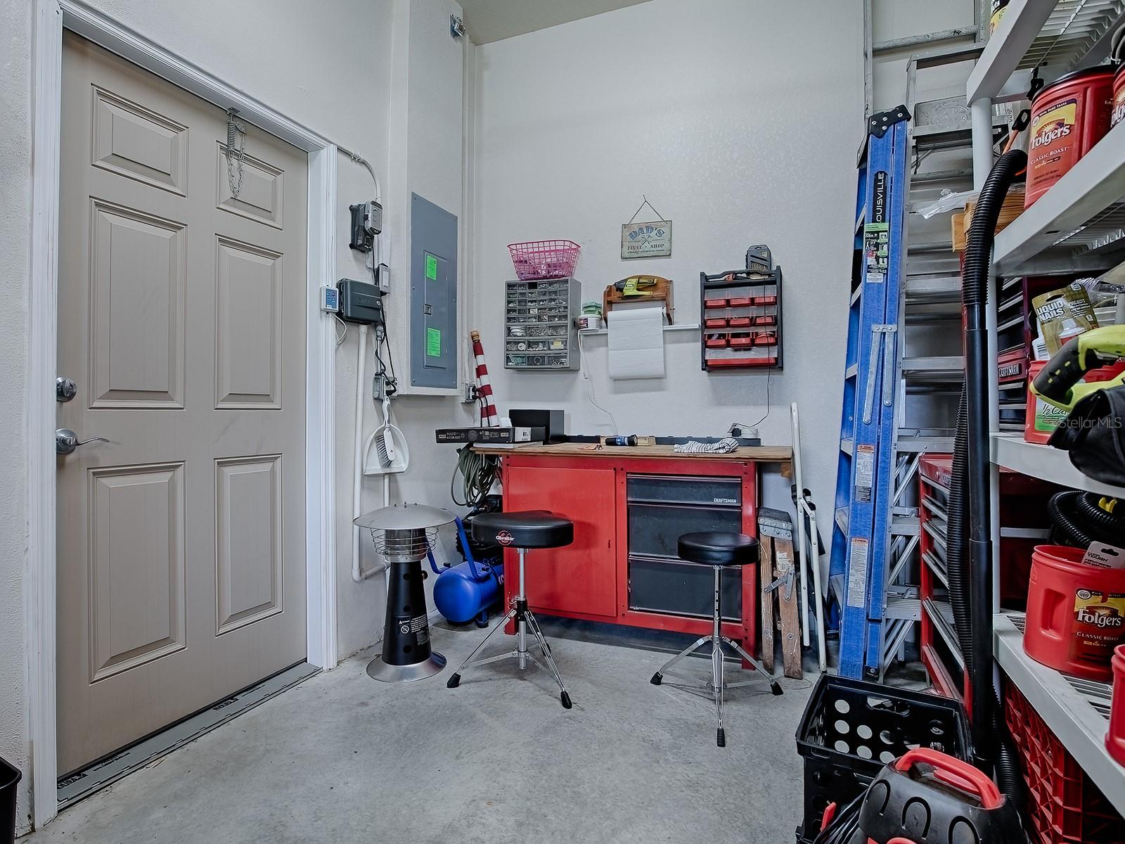 Image 43 of 70 For 564 Dowling Circle