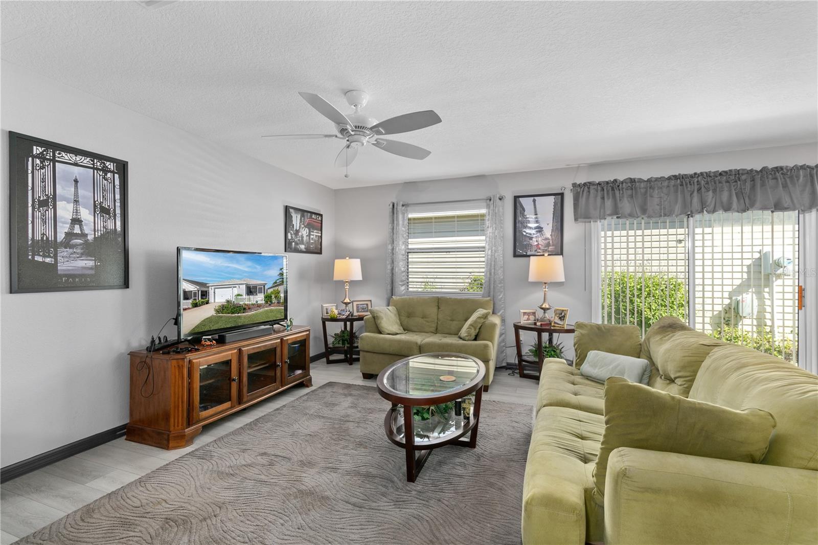 Image 8 of 42 For 3374 Castlegate Court