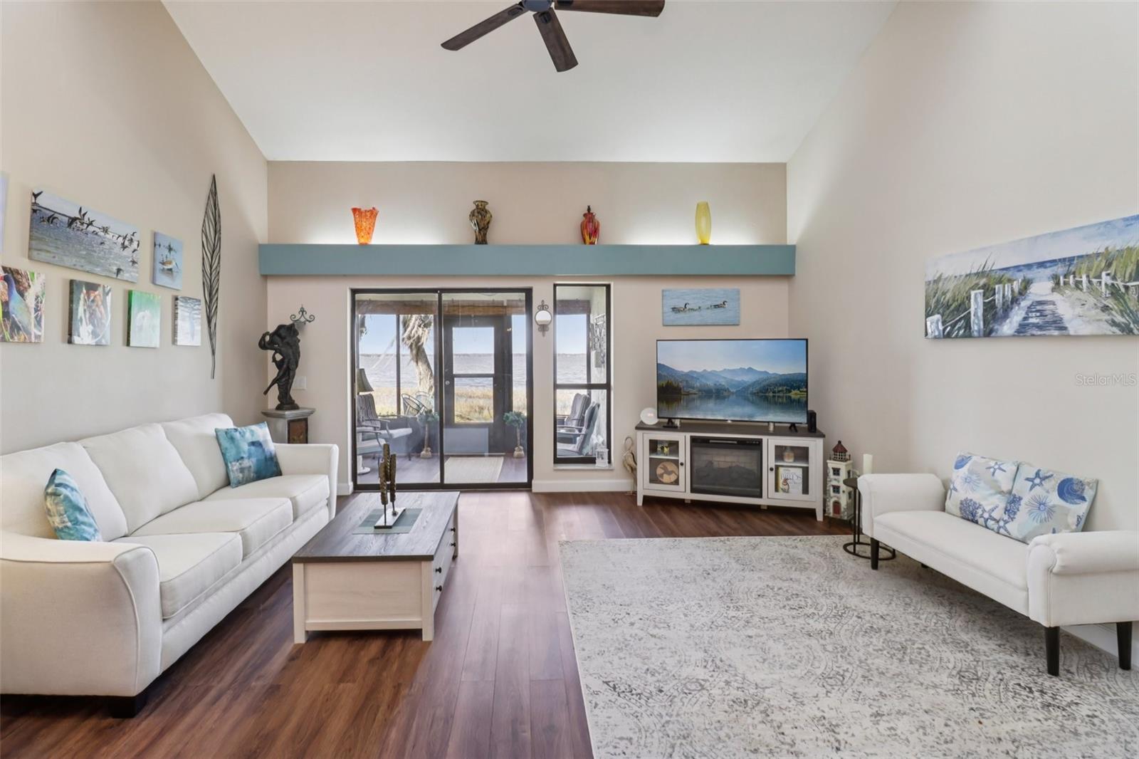 Image 10 of 27 For 2225 Cypress Court 2c