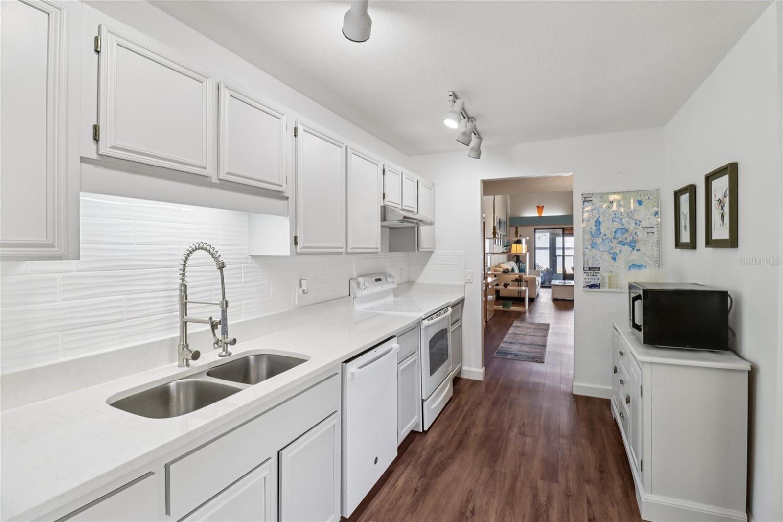 Image 12 of 27 For 2225 Cypress Court 2c