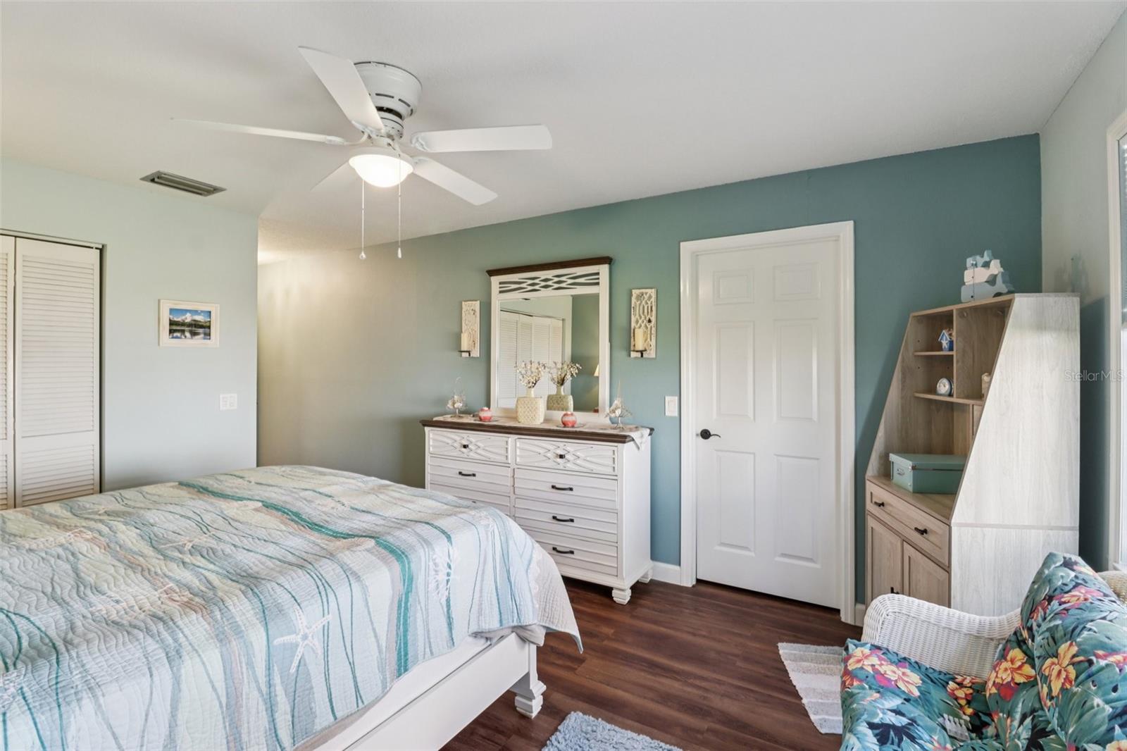 Image 16 of 27 For 2225 Cypress Court 2c