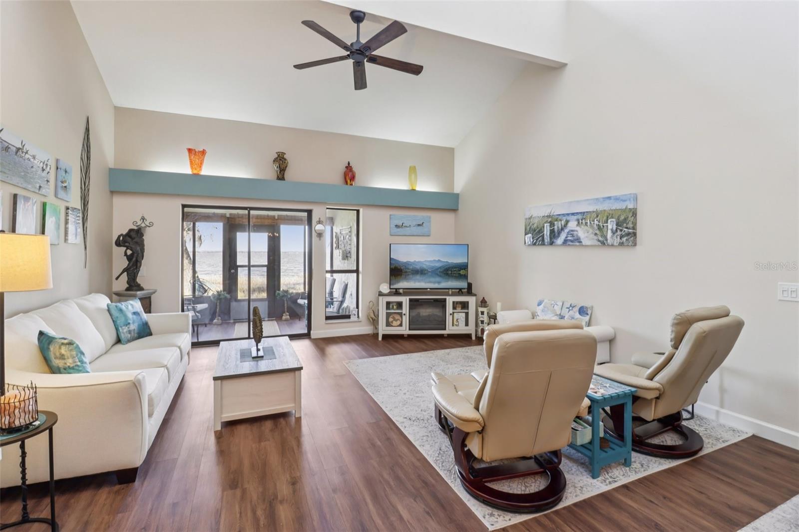 Image 8 of 27 For 2225 Cypress Court 2c