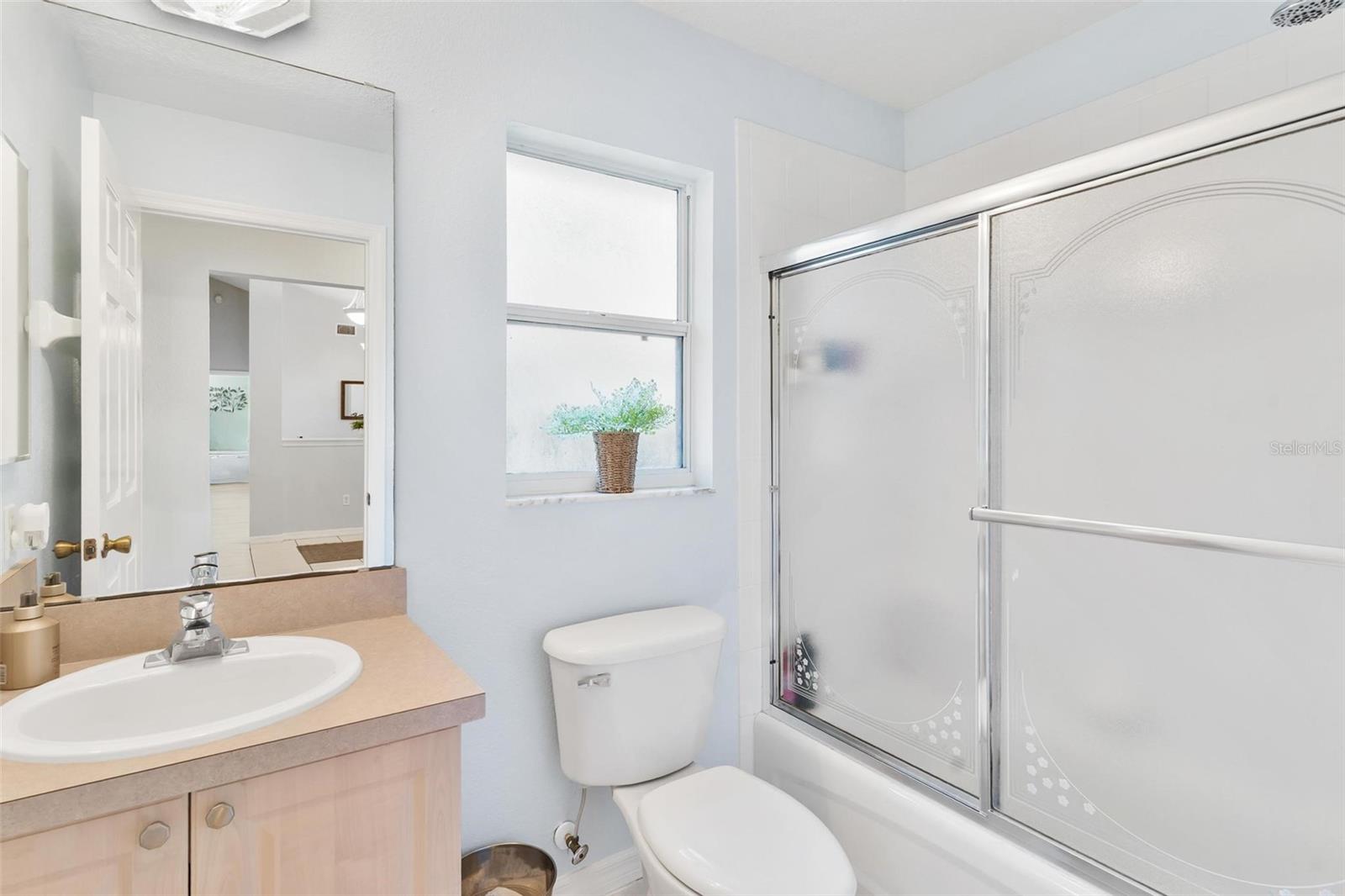 Image 20 of 36 For 1041 Vassar Drive
