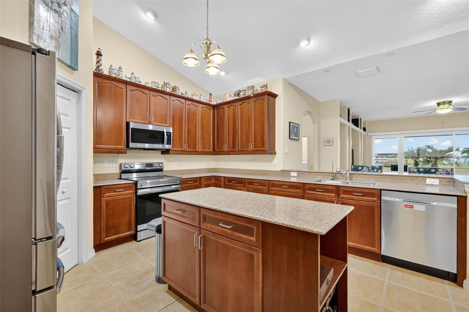 Image 14 of 43 For 16741 Tall Grass Lane