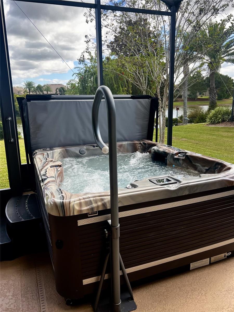 Image 17 of 50 For 8860 Bridgeport Bay Circle