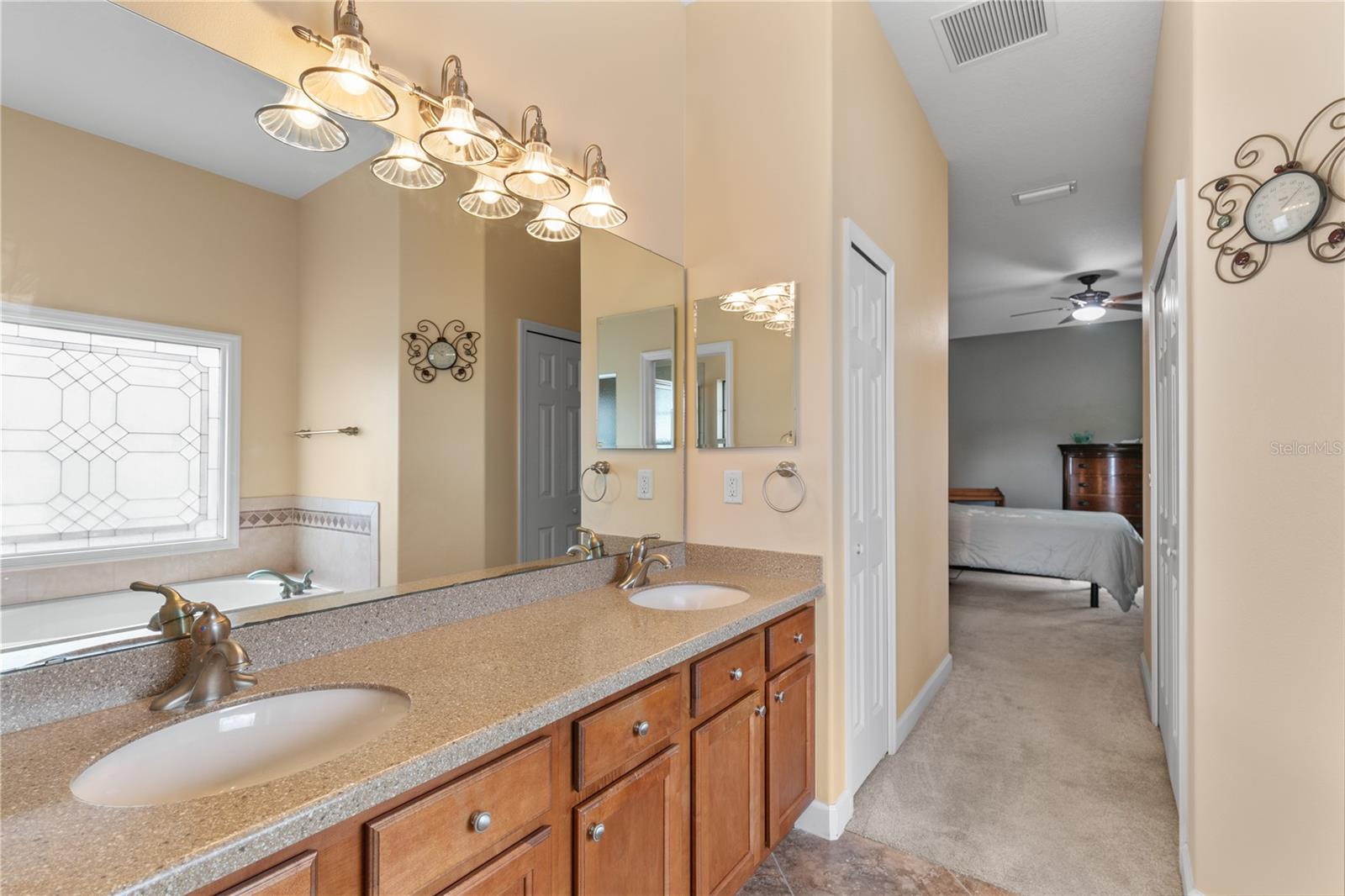 Image 26 of 50 For 8860 Bridgeport Bay Circle