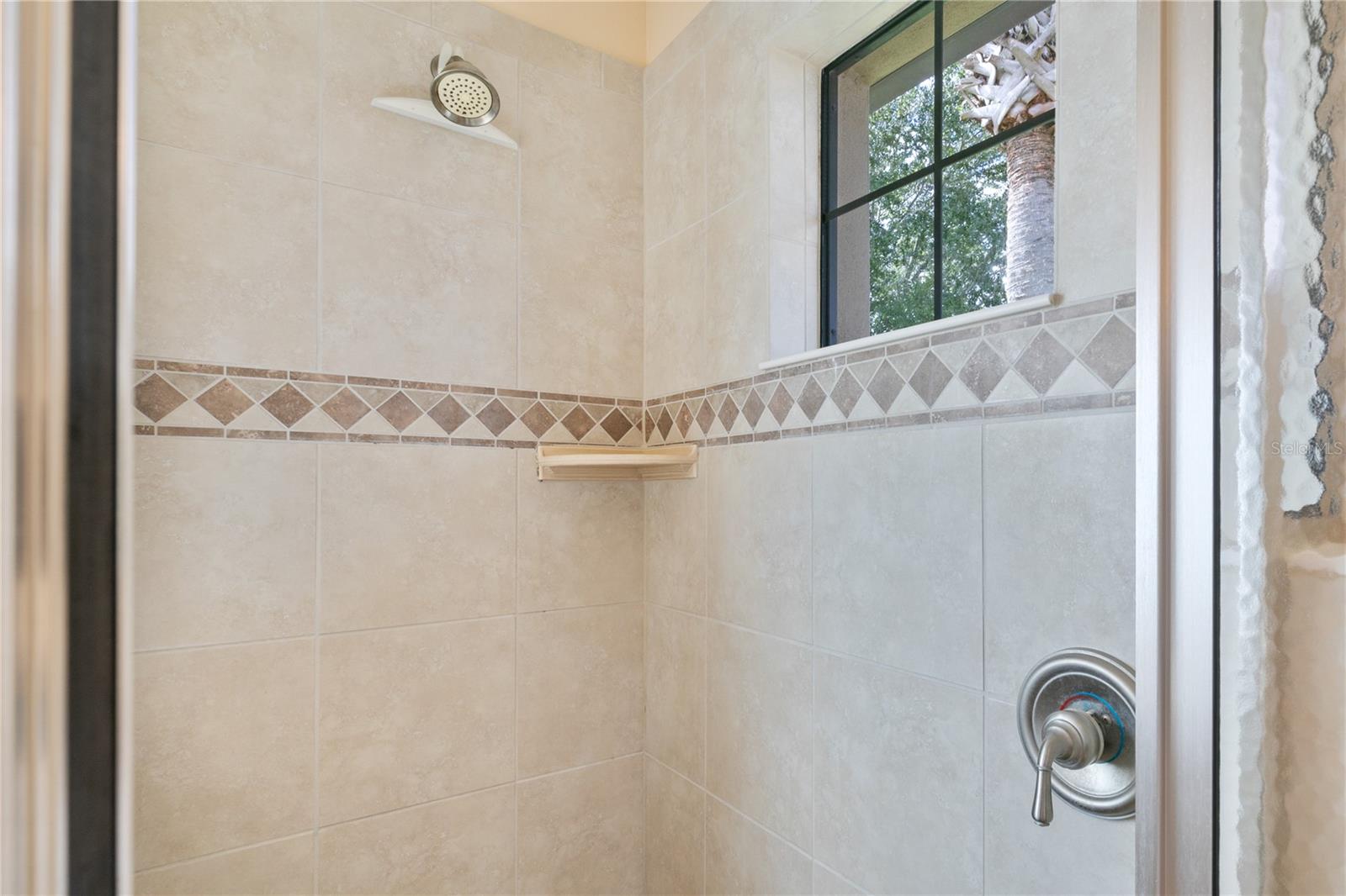 Image 27 of 50 For 8860 Bridgeport Bay Circle