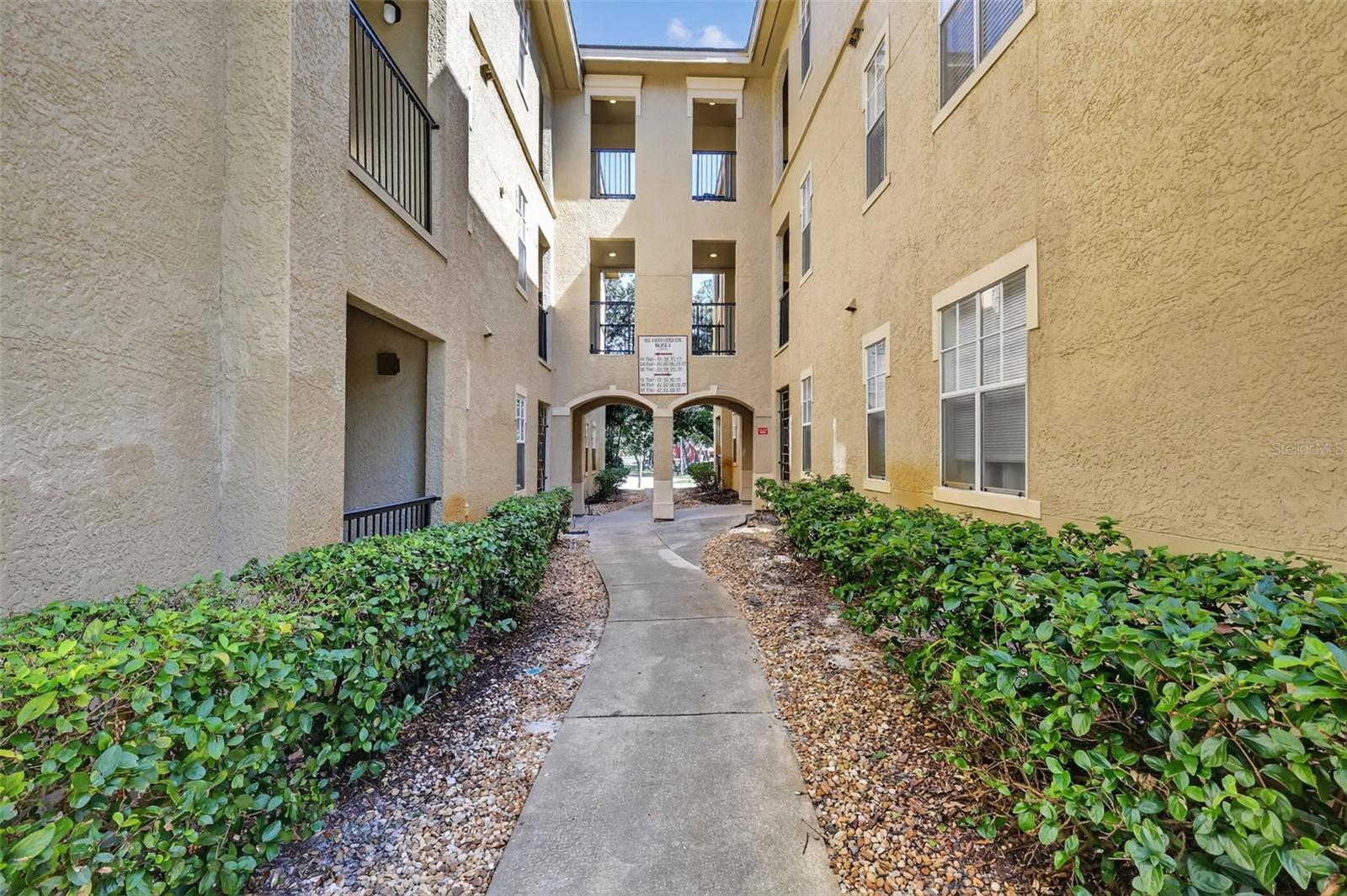 Image 24 of 35 For 103 Vista Verdi Circle 229