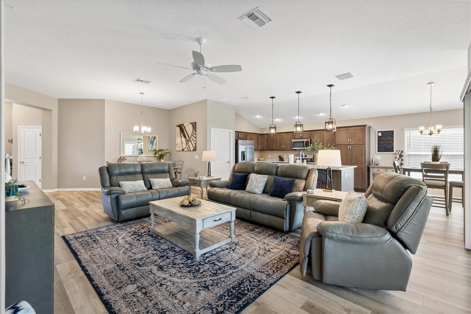 Image 8 of 32 For 4434 Shockoe Circle