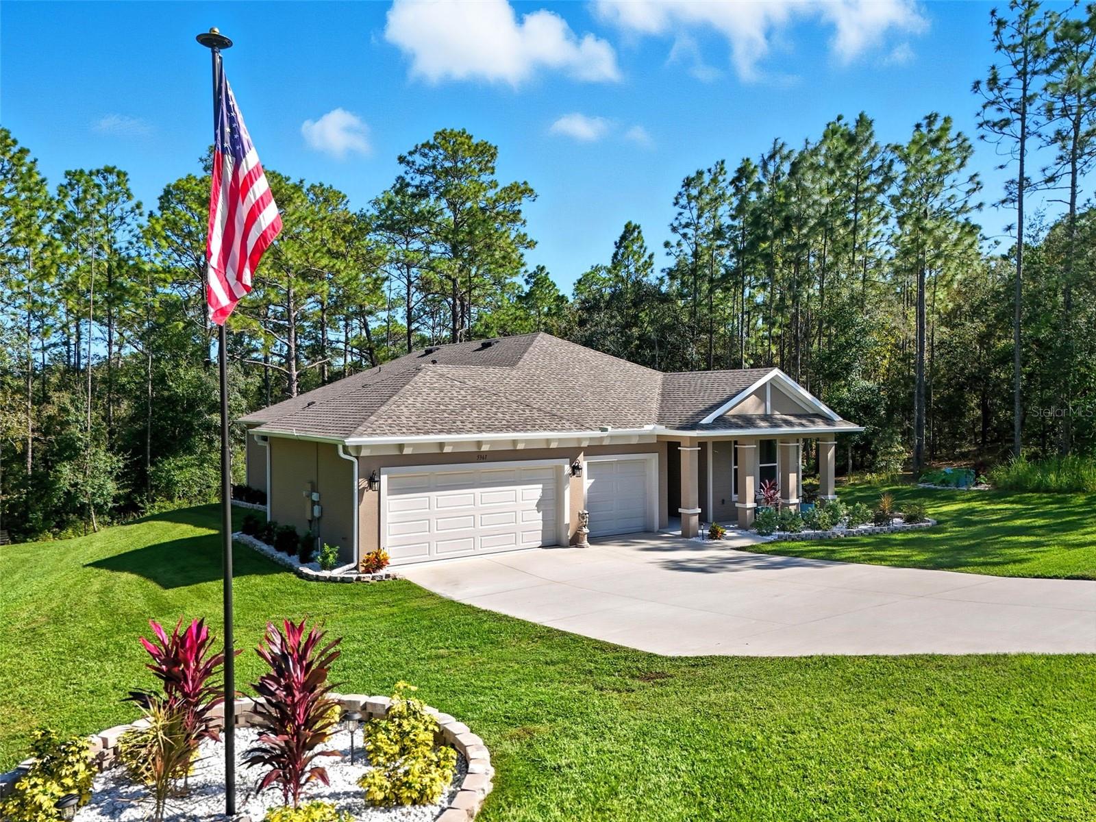 Image 4 of 53 For 5361 Peppermint Drive