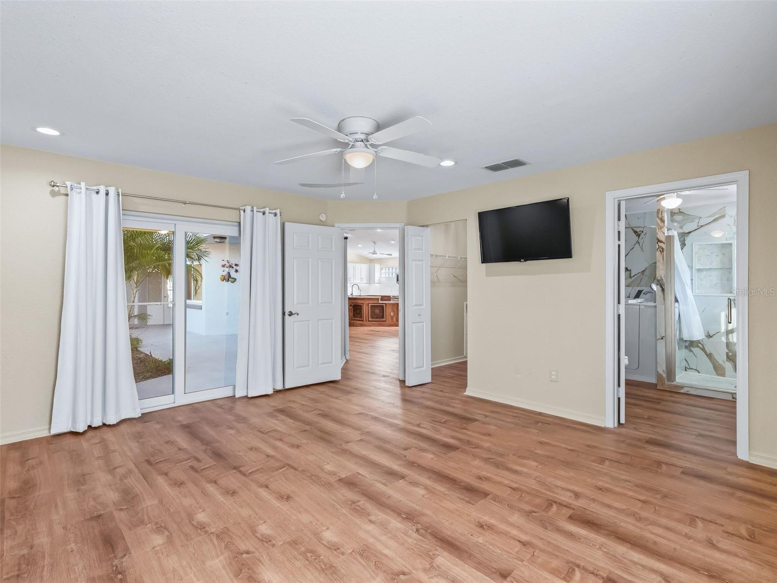Image 37 of 74 For 11396 178th Place