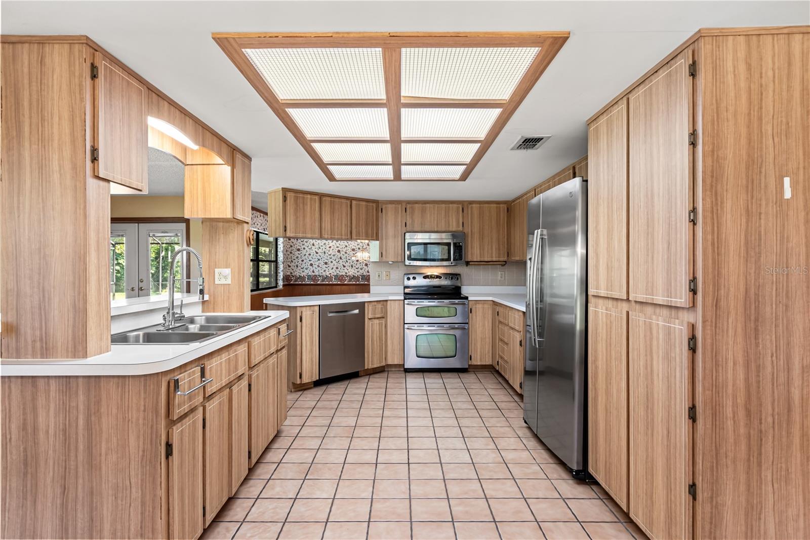 Image 17 of 50 For 4133 Bair Avenue