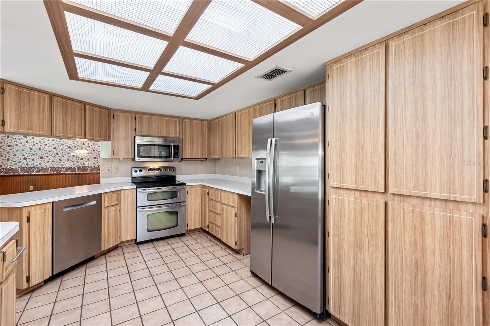 Image 18 of 50 For 4133 Bair Avenue