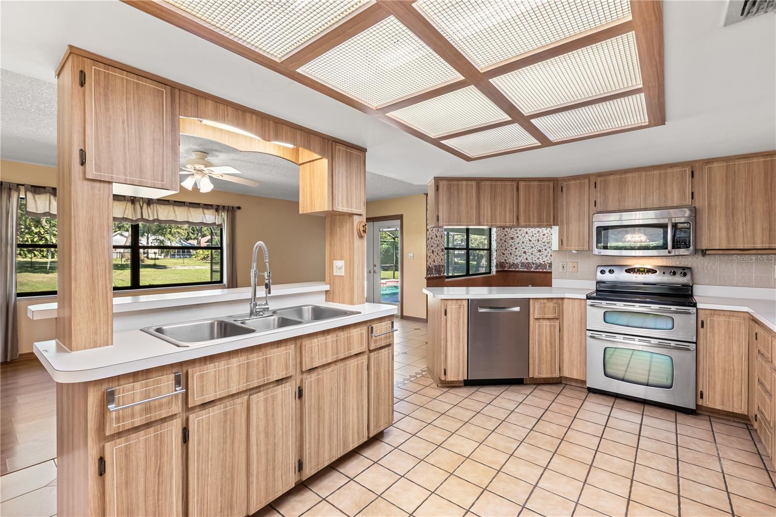Image 19 of 50 For 4133 Bair Avenue