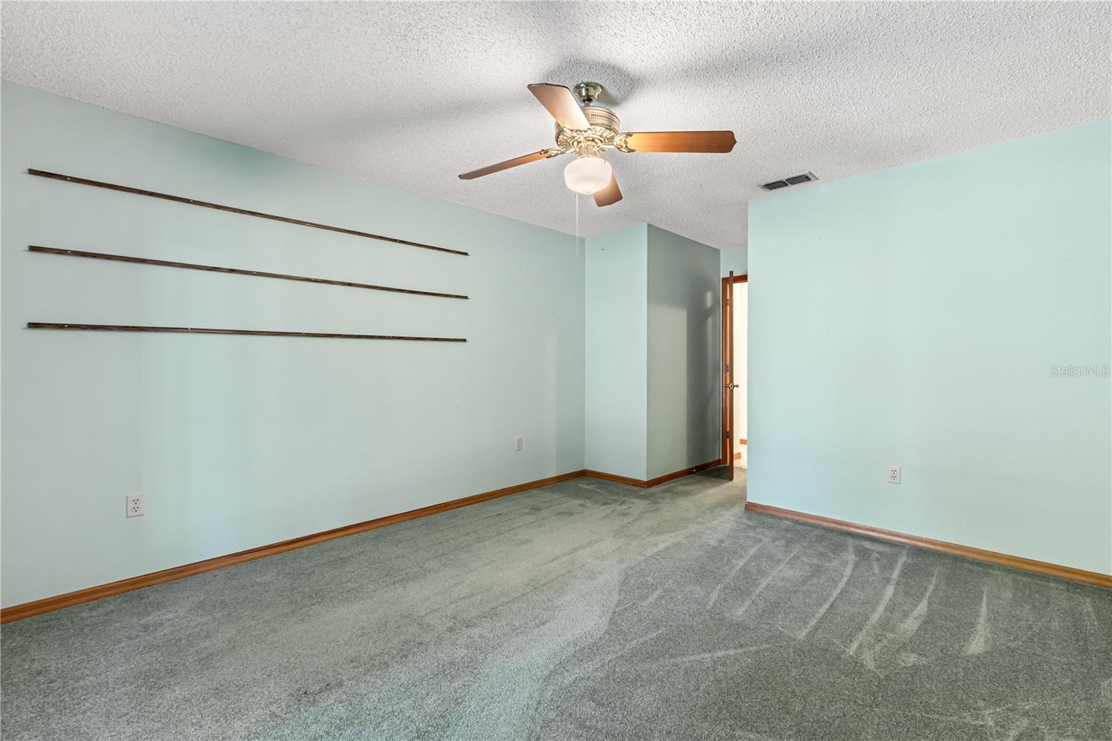 Image 31 of 50 For 4133 Bair Avenue