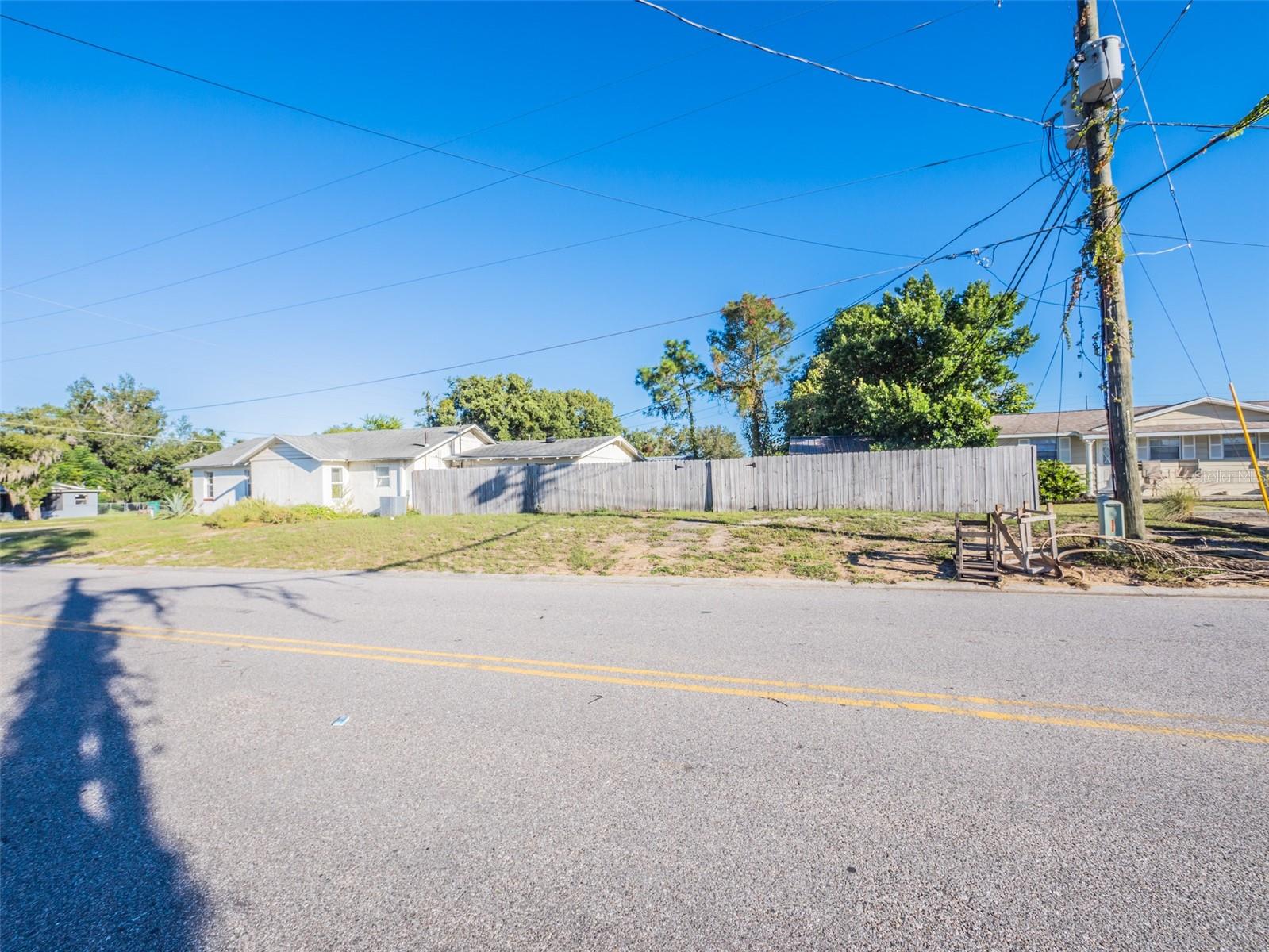 Image 34 of 38 For 1215 Morin Street