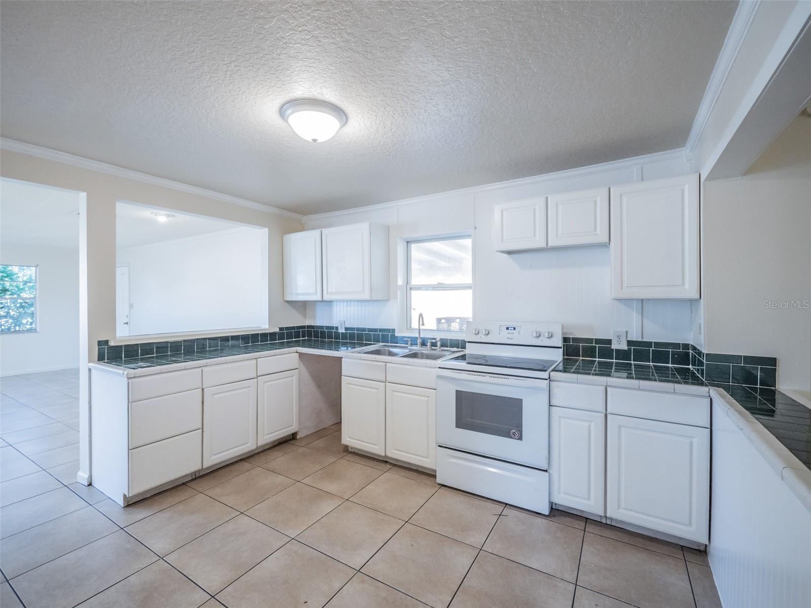 Image 7 of 38 For 1215 Morin Street