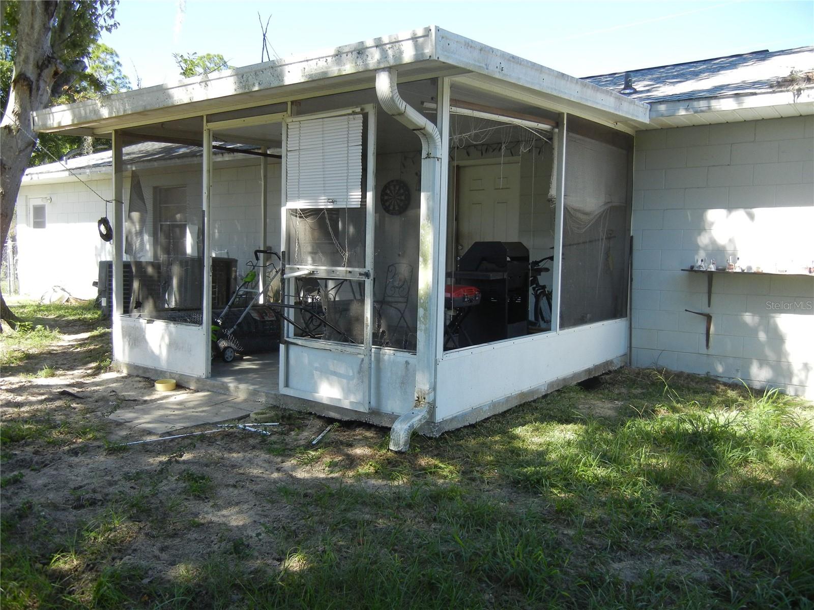 Image 11 of 16 For 11744 Fairmont Avenue