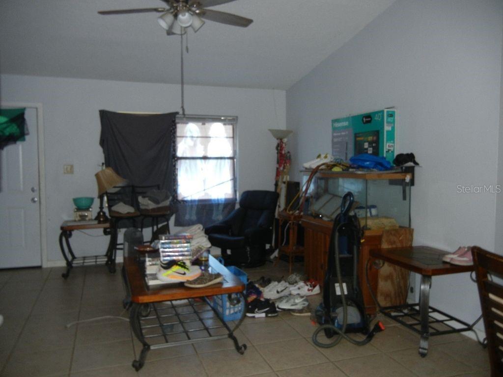 Image 4 of 16 For 11744 Fairmont Avenue