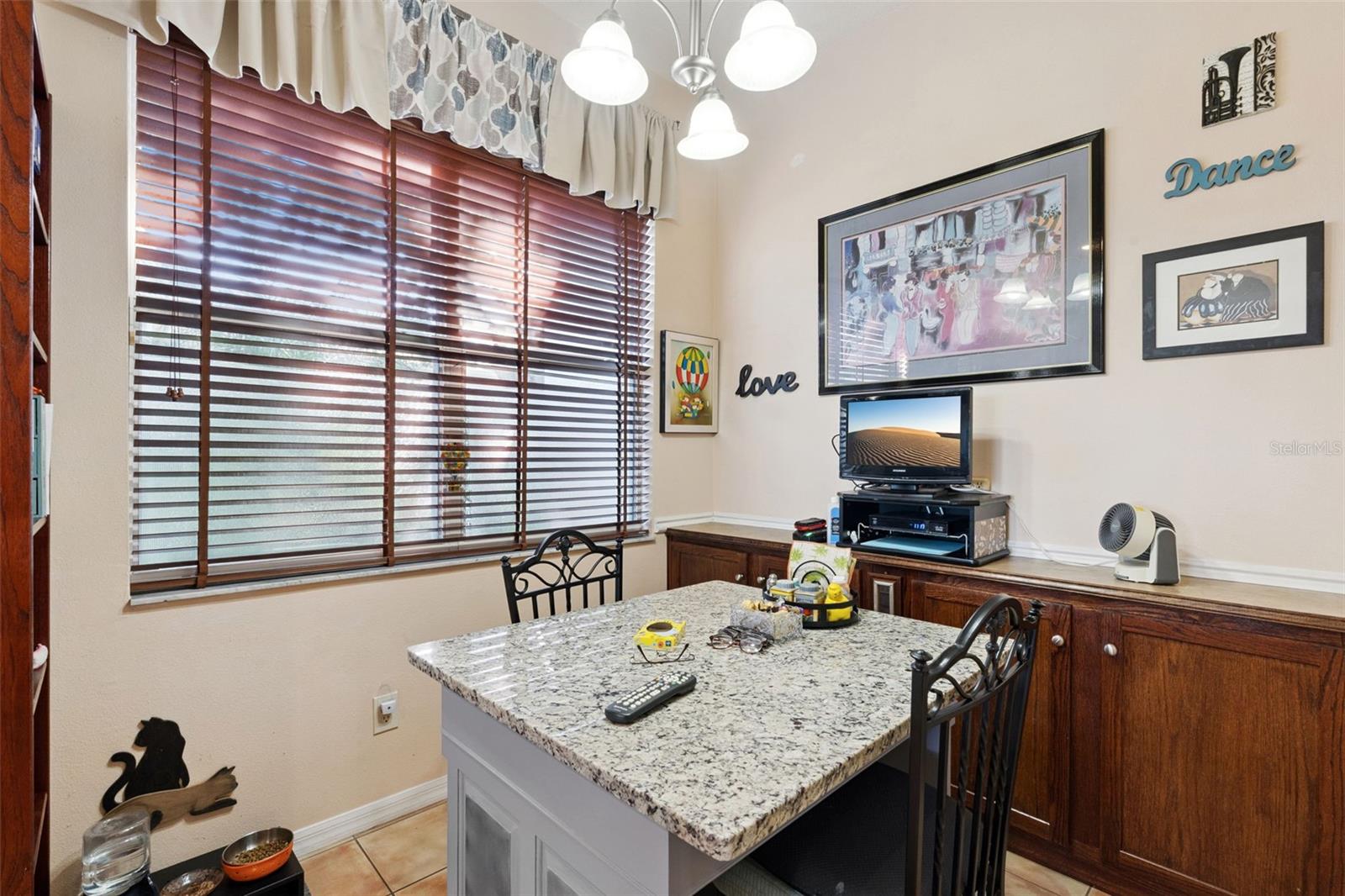 Image 20 of 37 For 2366 Prairie Dunes