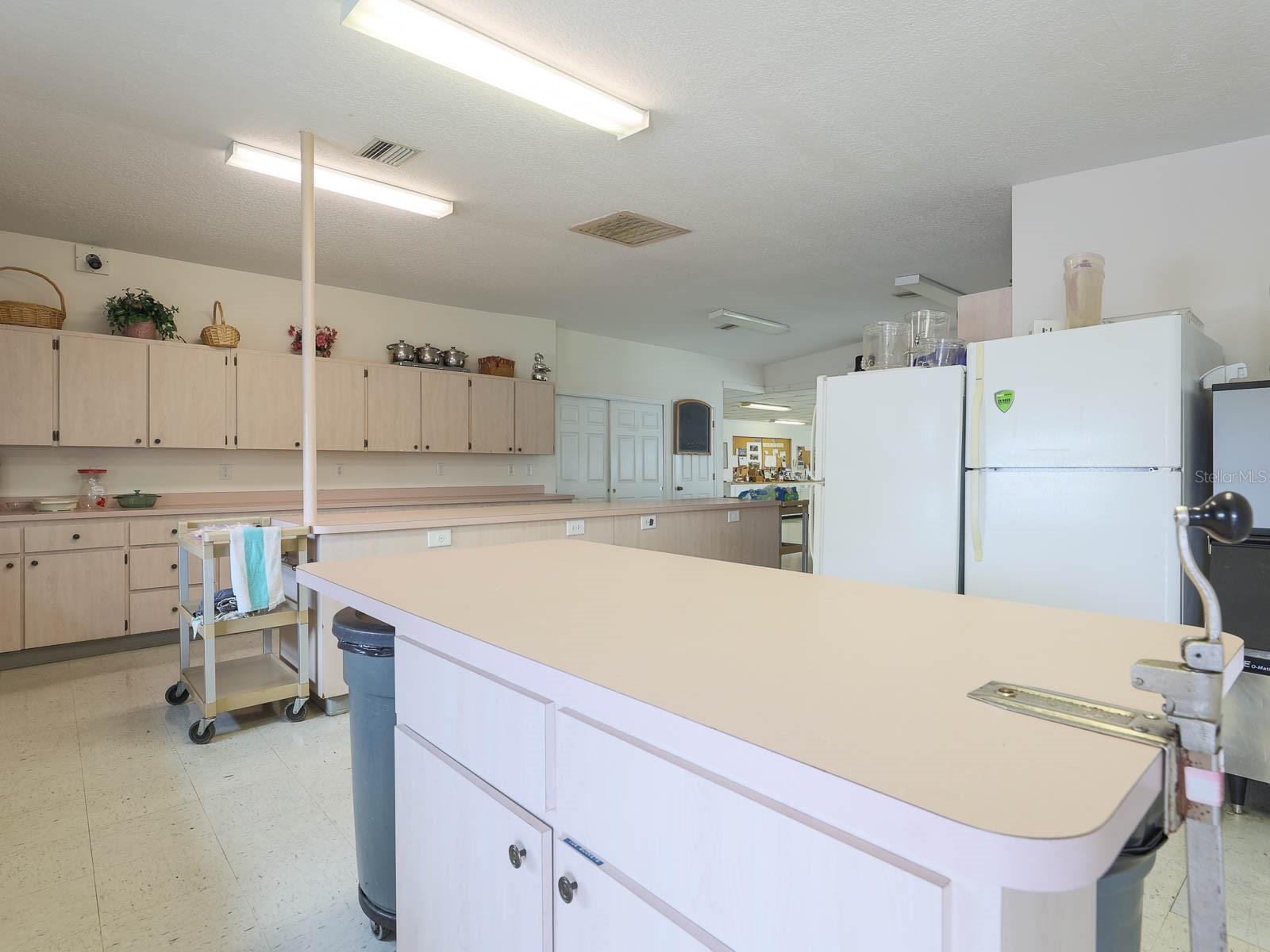 Image 42 of 47 For 118 Tropical Lane