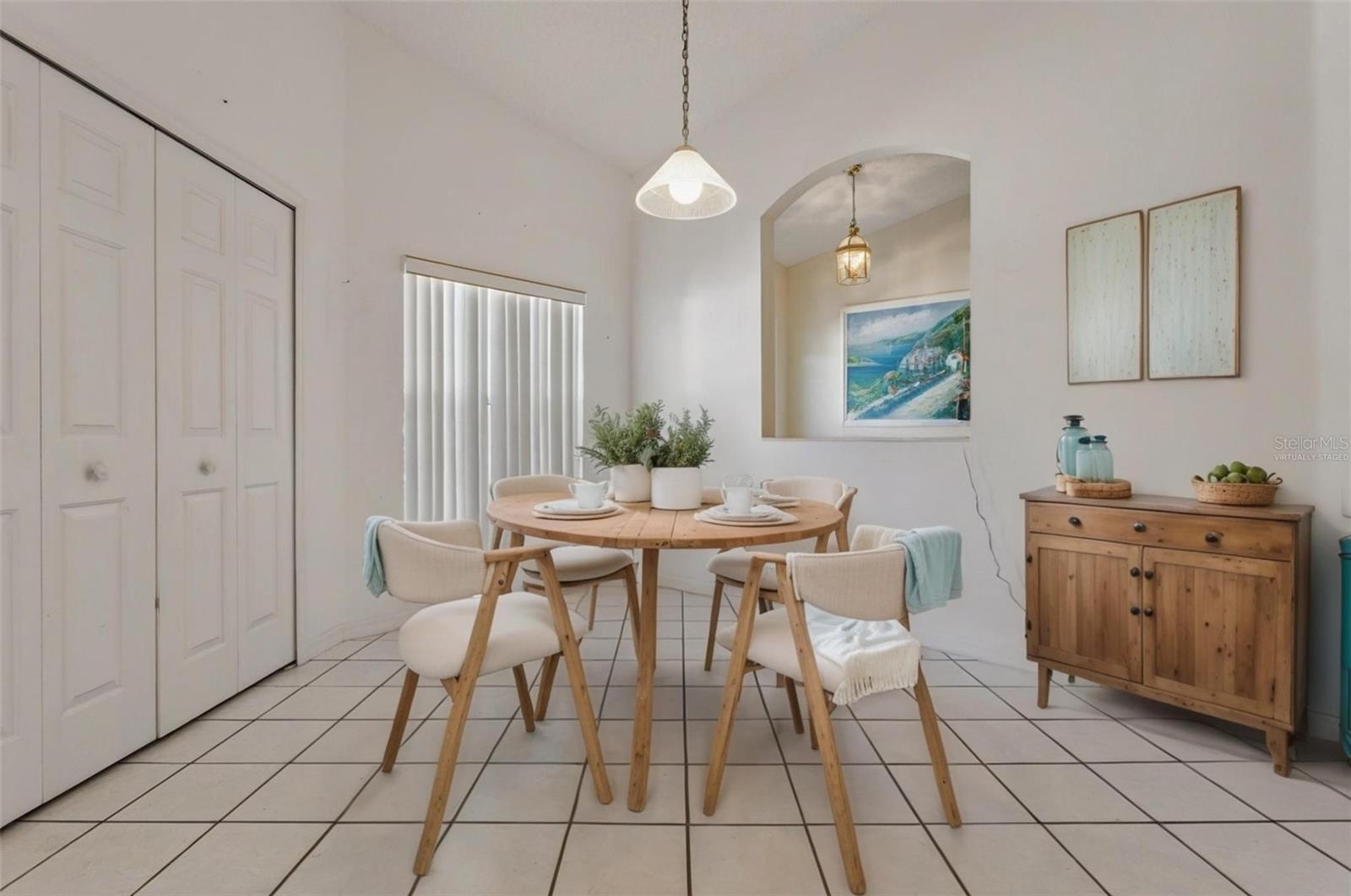 Image 12 of 40 For 4936 Sawgrass Lake Circle