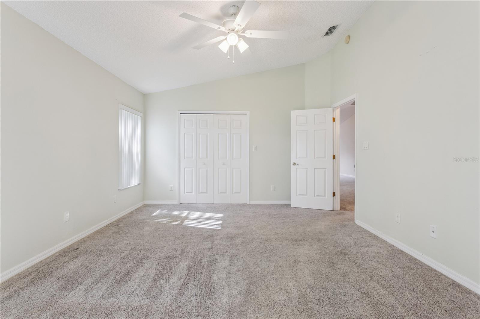 Image 21 of 40 For 4936 Sawgrass Lake Circle