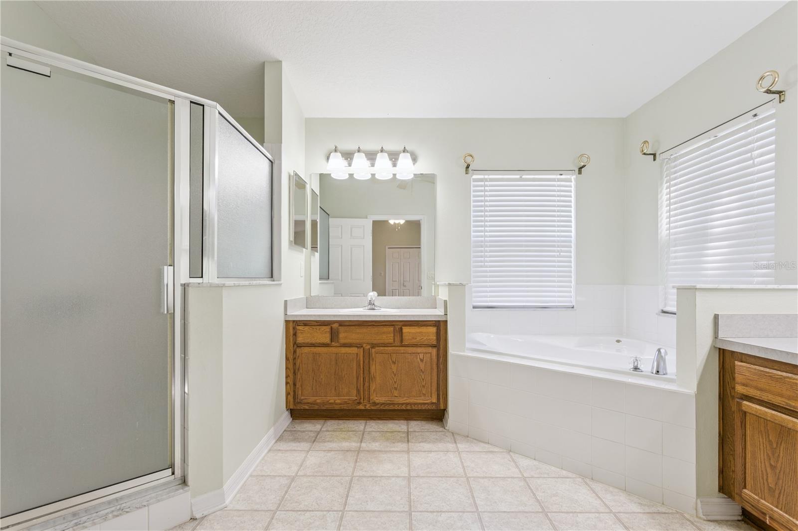 Image 23 of 40 For 4936 Sawgrass Lake Circle