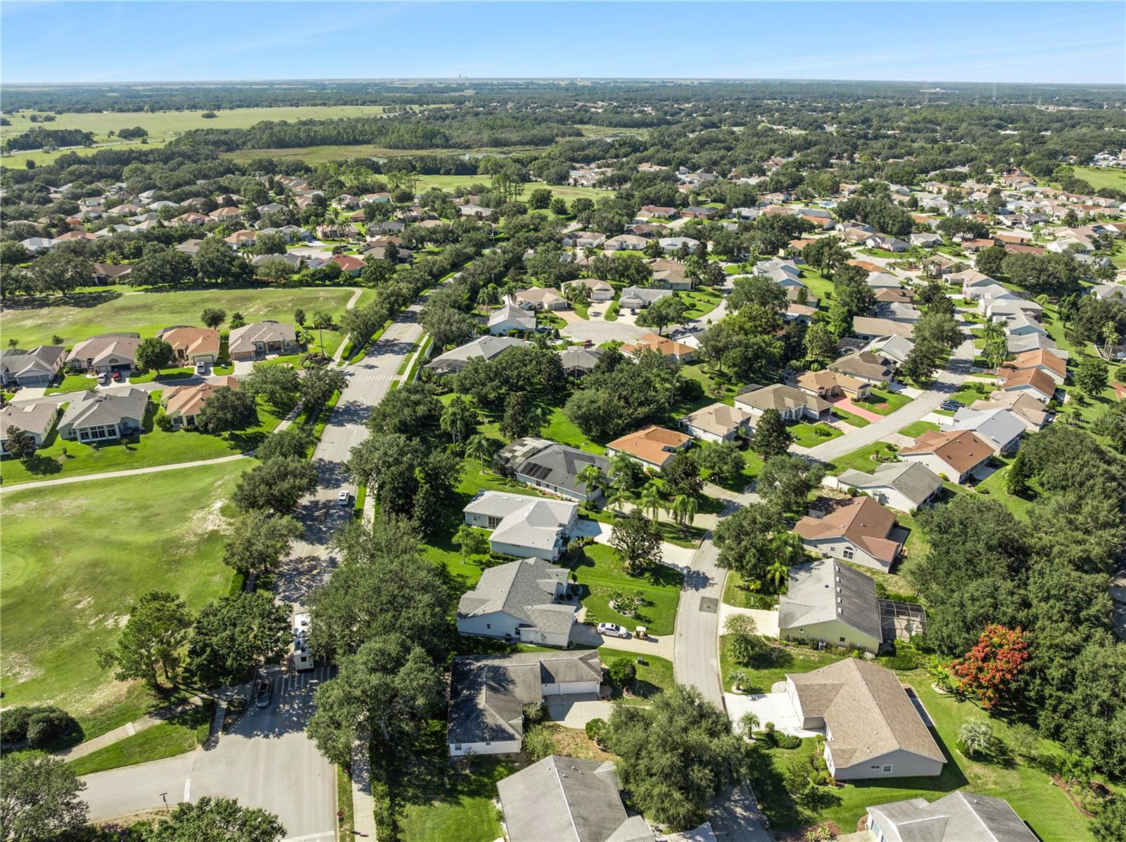 Image 36 of 40 For 4936 Sawgrass Lake Circle