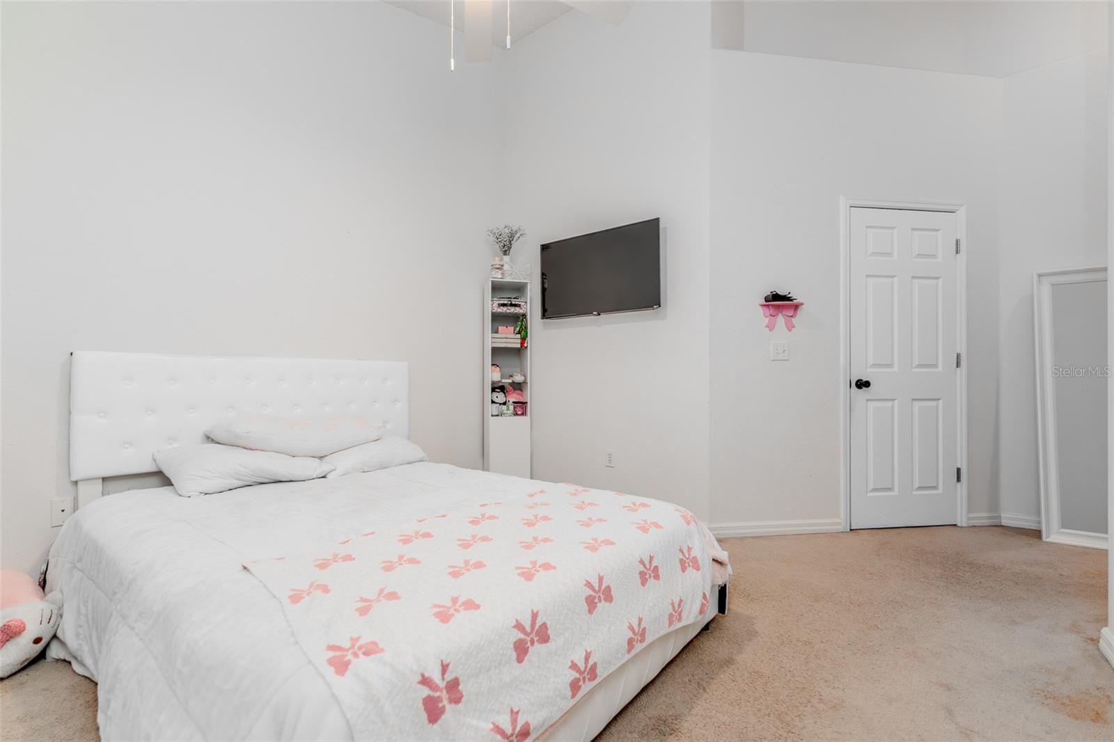 Image 18 of 44 For 16714 Fresh Meadow Drive