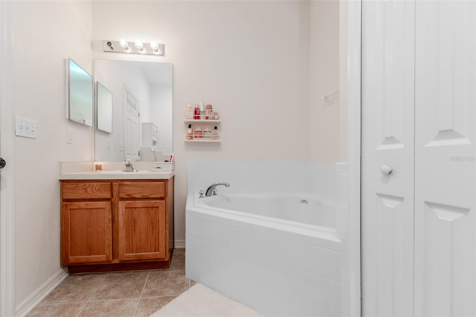 Image 20 of 44 For 16714 Fresh Meadow Drive